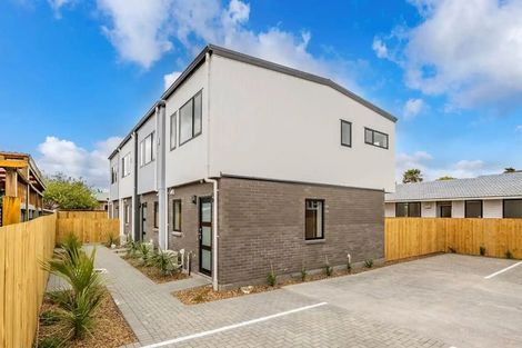 Photo of property in 14e Durham Street, Te Atatu Peninsula, Auckland, 0610