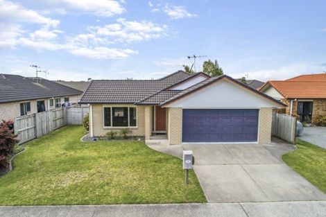 Photo of property in 11 Grabella Place, Papamoa Beach, Papamoa, 3118