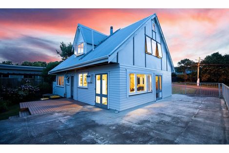 Photo of property in 14a South Lynn Road, Titirangi, Auckland, 0604