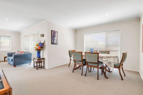 Photo of property in 21 Saltwood Street, Red Beach, 0932