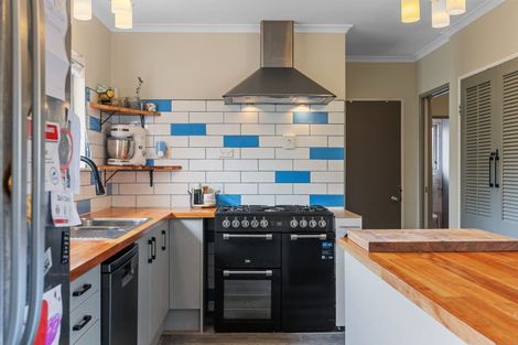 Photo of property in 12 Mountbatten Place, Te Puke, 3119