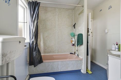 Photo of property in 19 Prendergast Street, South Dunedin, Dunedin, 9012