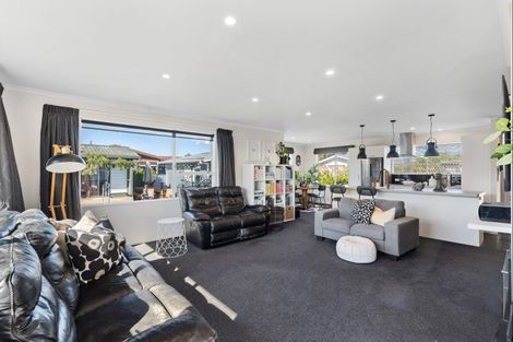 Photo of property in 16 Lockhart Avenue, Milson, Palmerston North, 4414