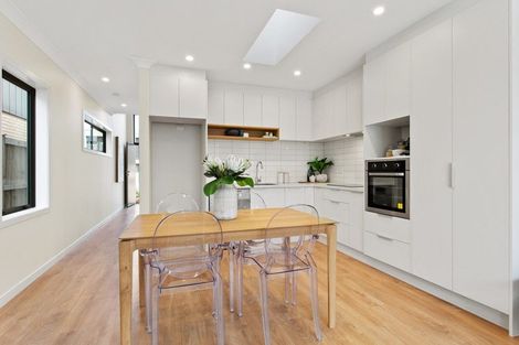 Photo of property in 25 Periko Way, Takanini, 2112