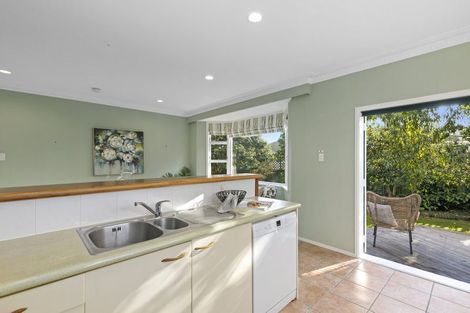 Photo of property in 343 Riverside Drive, Fairfield, Lower Hutt, 5011