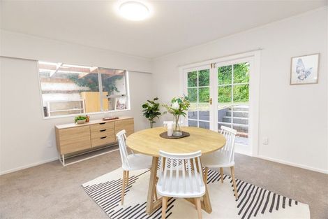 Photo of property in 34 Glanmire Road, Newlands, Wellington, 6037