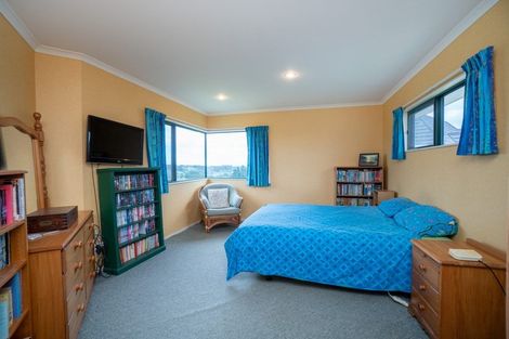 Photo of property in 140 Pacific Drive, Fitzherbert, Palmerston North, 4410