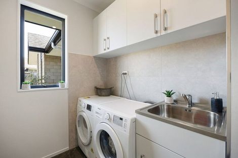 Photo of property in 16 Hehan Close, Cambridge, 3434