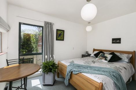 Photo of property in 74 Ranui Crescent, Khandallah, Wellington, 6035