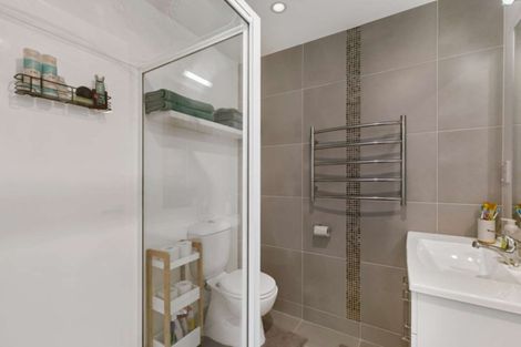 Photo of property in 215/17 Link Crescent, Stanmore Bay, Whangaparaoa, 0932