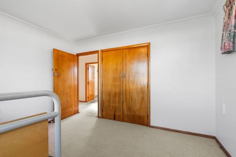 Photo of property in 27 Bledisloe Street, Levin, 5510