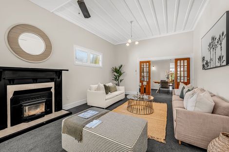 Photo of property in 702 Avenue Road West, Saint Leonards, Hastings, 4120