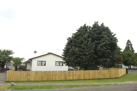 Photo of property in 1/52 Station Road, Takanini, 2112
