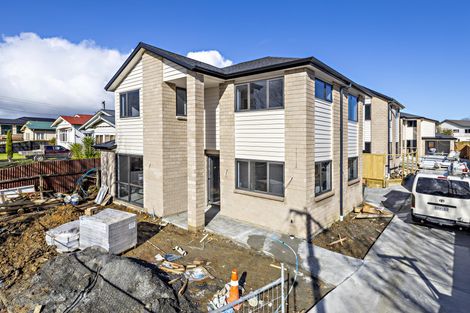 Photo of property in 1/14 Milton Road, Orewa, 0931