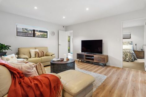 Photo of property in 2/19a Sanders Avenue, Takapuna, Auckland, 0622