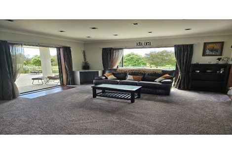 Photo of property in 94 Pohutukawa Drive, Levin, 5571