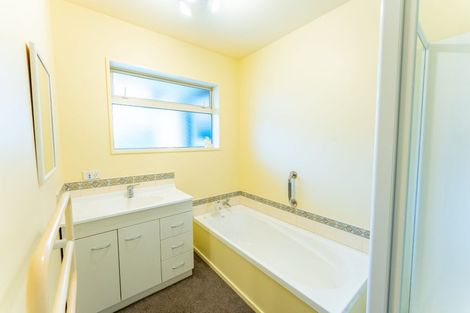 Photo of property in 2b Chateau Close, Gleniti, Timaru, 7910