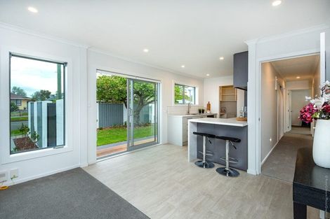 Photo of property in 86 Englefield Road, Northwood, Christchurch, 8051