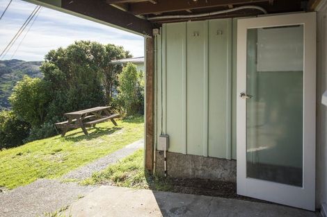 Photo of property in 17 Bedford Street, Northland, Wellington, 6012