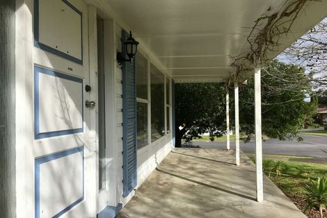 Photo of property in 11 Tupaki Place, Pakuranga Heights, Auckland, 2010