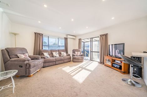 Photo of property in 3f1- Ararino Street, Trentham, Upper Hutt, 5018