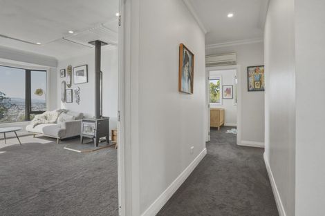 Photo of property in 11 Middleton Road, Kew, Dunedin, 9012