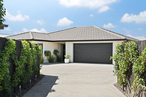 Photo of property in 1 Hebe Crescent, Papamoa Beach, Papamoa, 3118