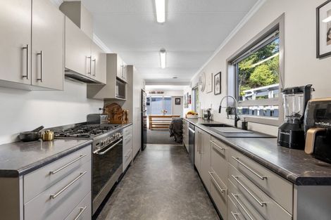 Photo of property in 2 Horne Street, Hurdon, New Plymouth, 4310