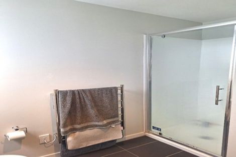 Photo of property in 18/6u Oswald Crescent, Paparangi, Wellington, 6037