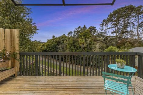 Photo of property in 14 Packham Place, Beach Haven, Auckland, 0626