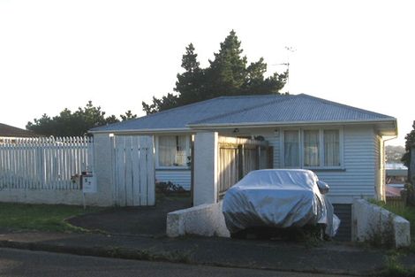 Photo of property in 1/57 Bruce Road, Glenfield, Auckland, 0629