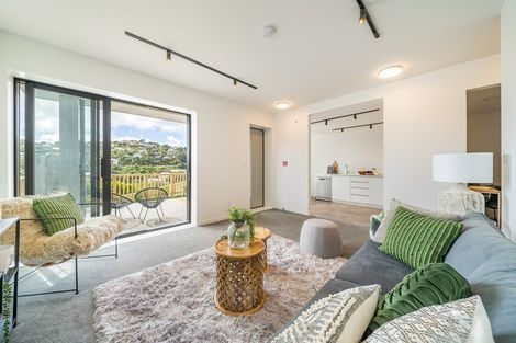 Photo of property in 67u2 Tiketike Way, Brooklyn, Wellington, 6021