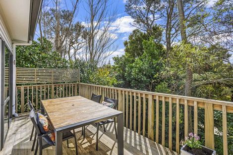 Photo of property in 56a Tamahere Drive, Glenfield, Auckland, 0629