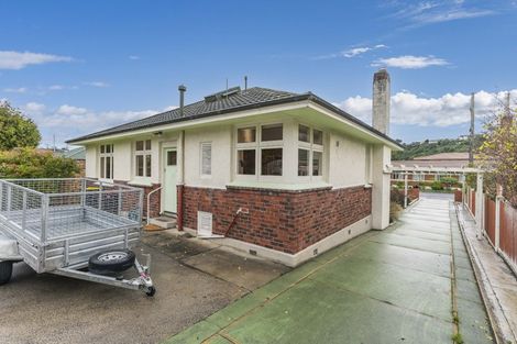 Photo of property in 30 Somerville Street, Andersons Bay, Dunedin, 9013