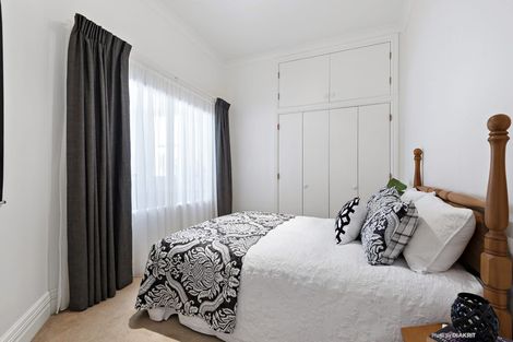 Photo of property in The Villas, 10/33u Hobson Street, Thorndon, Wellington, 6011
