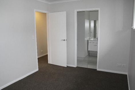 Photo of property in 56 Taikata Road, Te Atatu Peninsula, Auckland, 0610