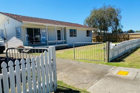 Photo of property in 21 Kemble Close, Mangere, Auckland, 2022