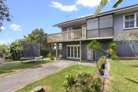 Photo of property in 39 Butterworth Drive, Glendene, Auckland, 0602
