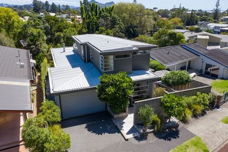 Photo of property in 20a Mount Avenue, Pauanui, Hikuai, 3579