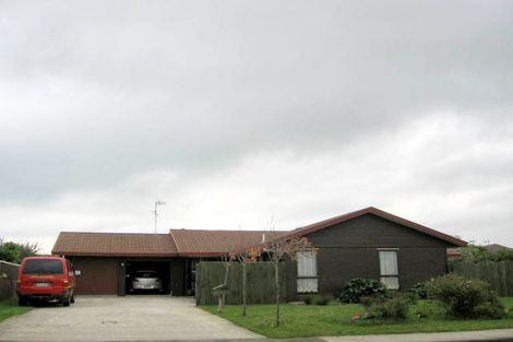 Photo of property in 15 The Avenue, Paraparaumu Beach, Paraparaumu, 5032