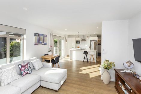 Photo of property in 2/36 Tuckers Road, Redwood, Christchurch, 8051