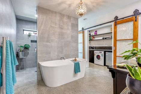 Photo of property in 33a Waiotahi Drive, Mangawhai, 0573