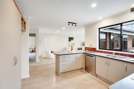 Photo of property in 10 Wiltshire Drive, Huntington, Hamilton, 3210
