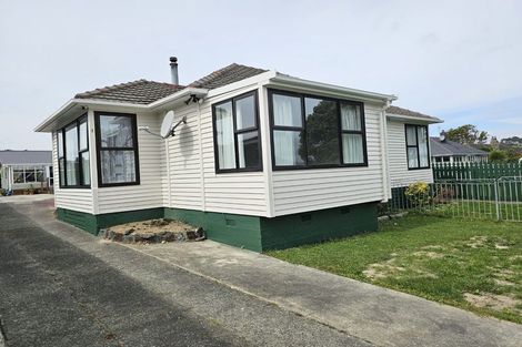 Photo of property in 3-3a Mana Avenue, Titahi Bay, Porirua, 5022