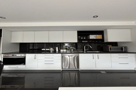 Photo of property in Nouvo Apartments, 2b/21 Rugby Street, Mount Cook, Wellington, 6021