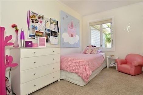 Photo of property in 19 Brook Street, Milford, Auckland, 0620
