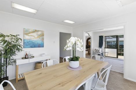 Photo of property in 23 Hinau Grove, Wainuiomata, Lower Hutt, 5014