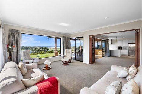 Photo of property in 21 Seascape Crescent, Waipu, 0582