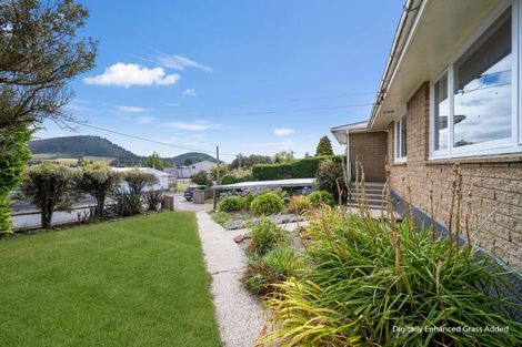 Photo of property in 3 George Street, Clinton, 9534
