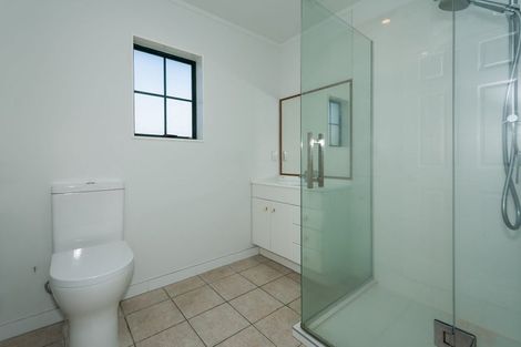 Photo of property in 23 Hugh Green Drive, Pinehill, Auckland, 0632